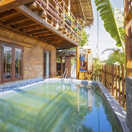 Wooden Lodge Homestay Hoian Хойан Экстерьер фото