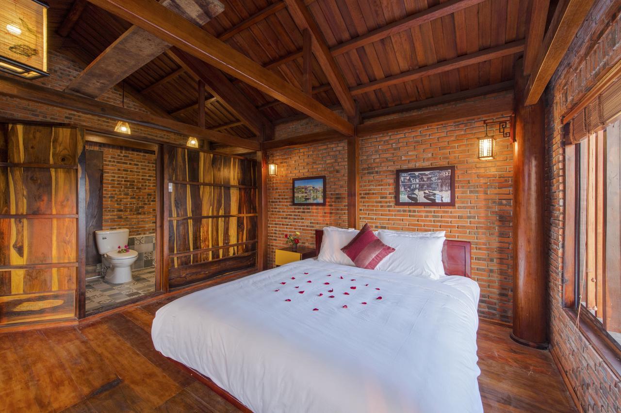 Wooden Lodge Homestay Hoian Хойан Экстерьер фото