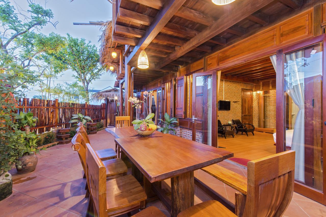 Wooden Lodge Homestay Hoian Хойан Экстерьер фото